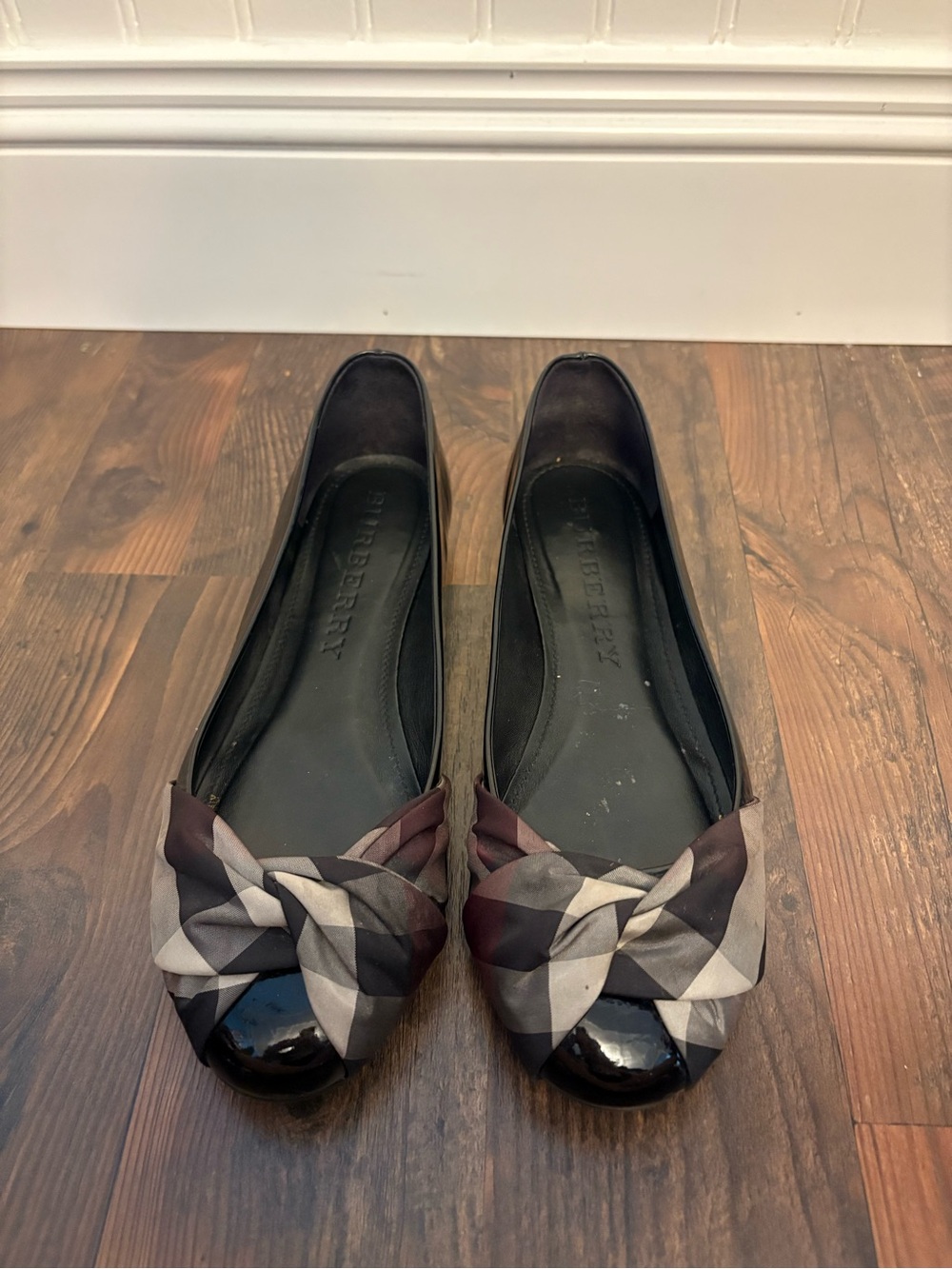 Burberry Patent Leather Nova Check Bow Ballet Flats Black EU
